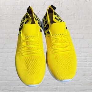 Women’s Slip‎ On Sneakers Size 9 Yellow Knit Leopard Accent Casual Shoes
